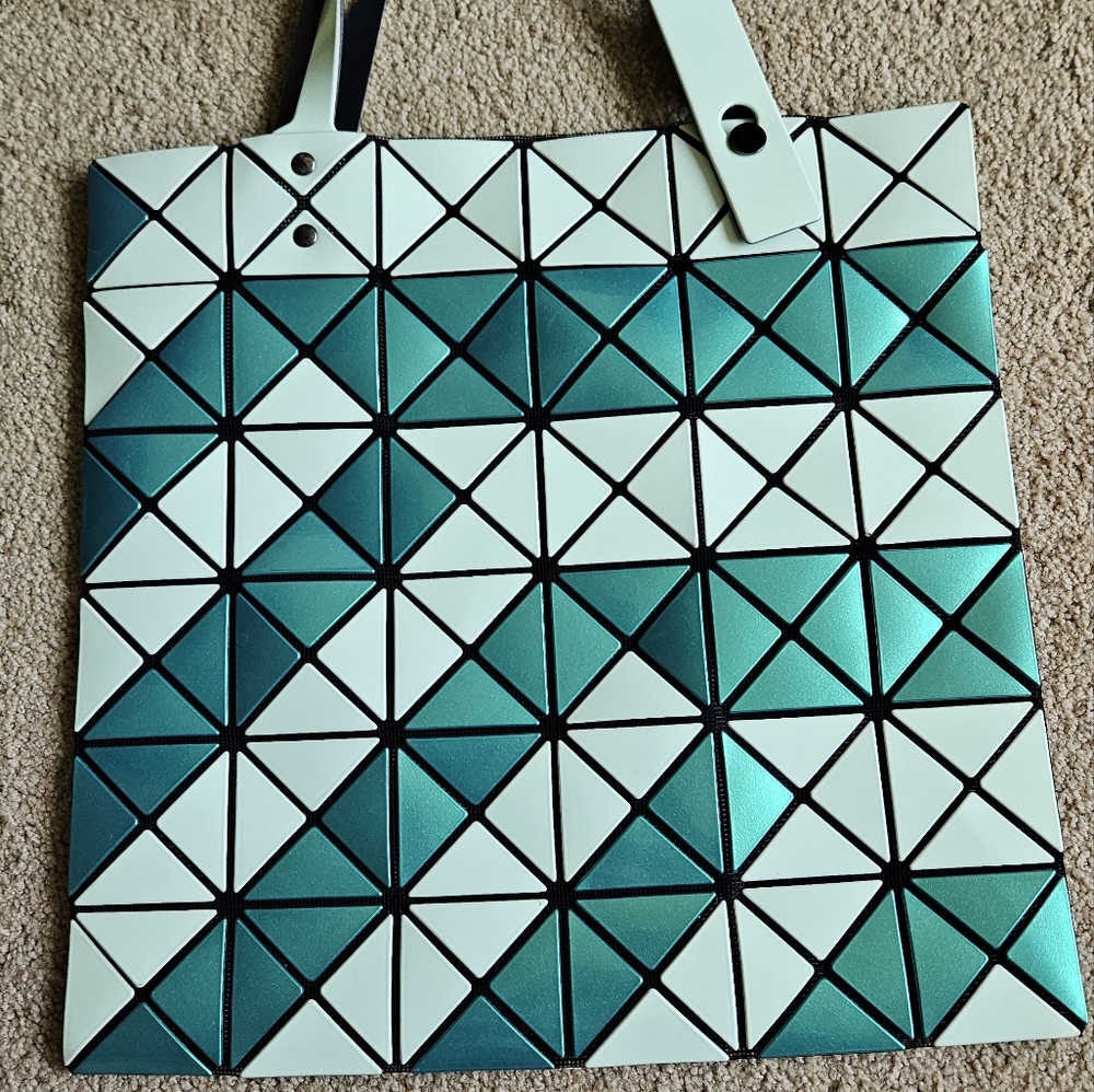 Baobao Issey Miyake Tote View 2